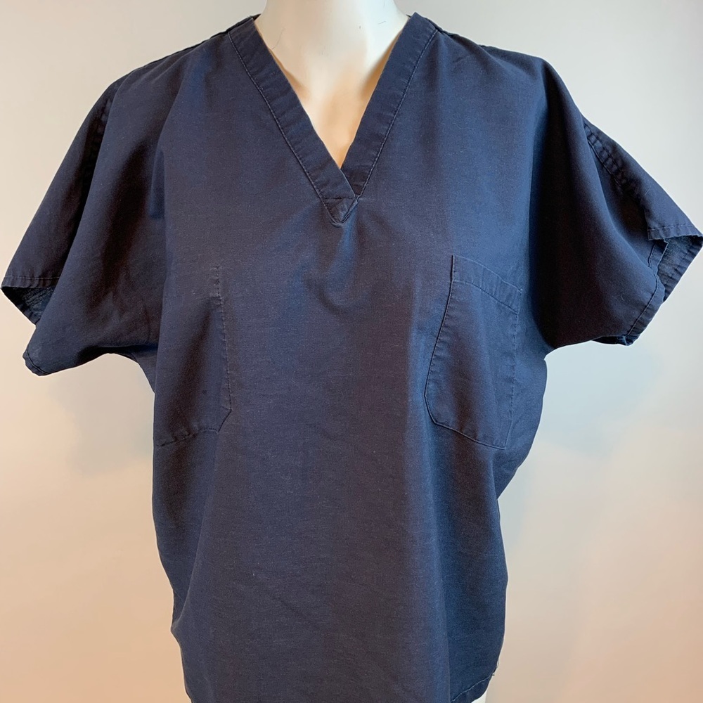 Scrub Top- Small - Picture 1 of 4